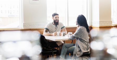 couple-in-cafe