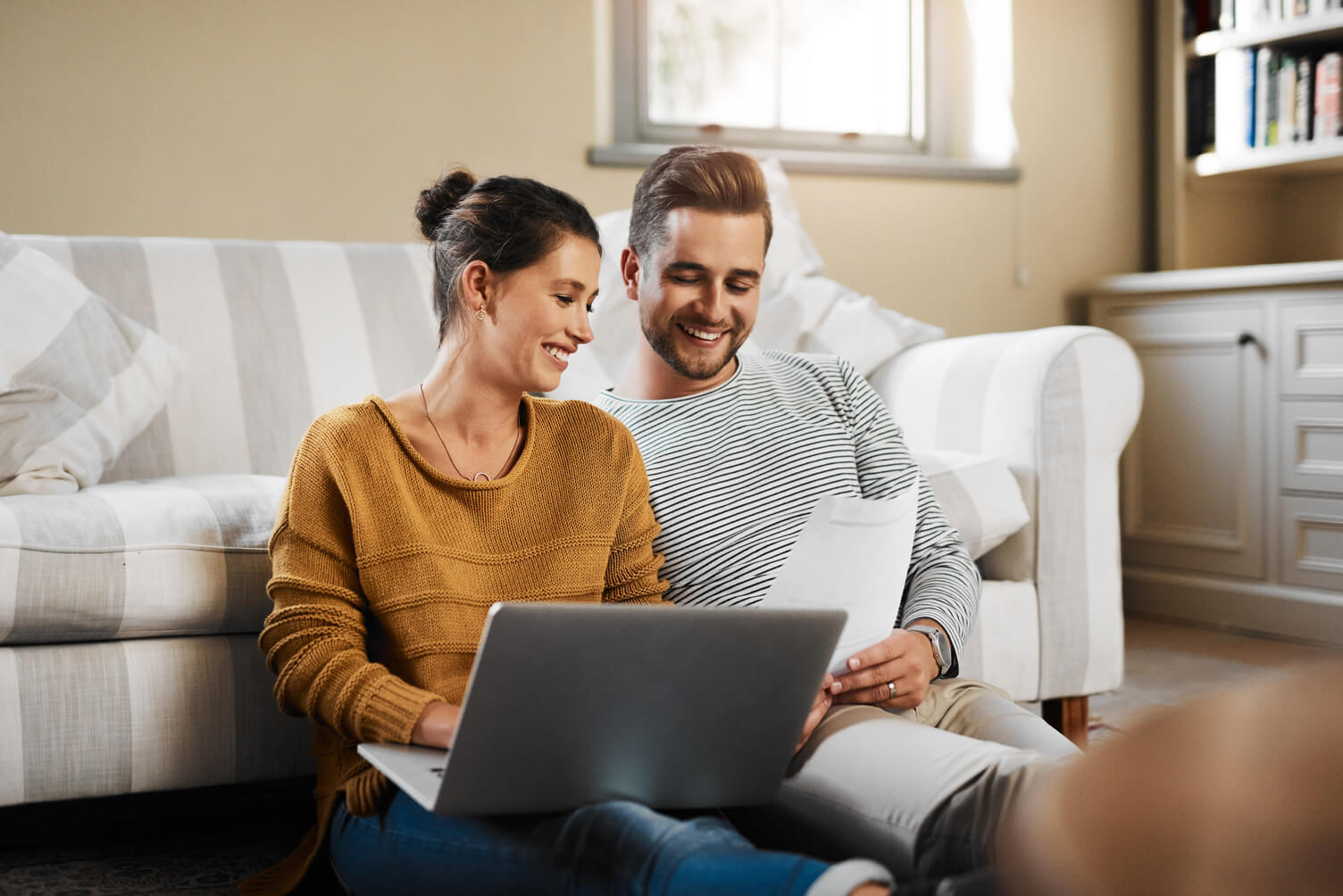 Couple verifying their identity online while applying for credit