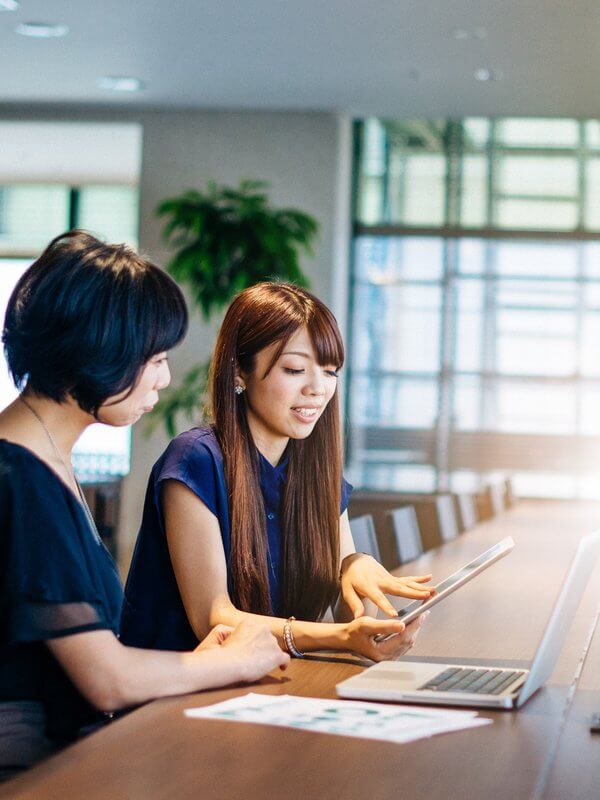 Government departmental manager carrying out background checks