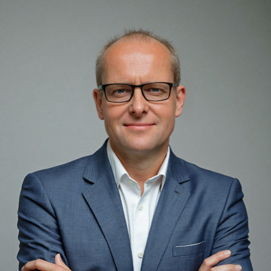 Steve Thomas